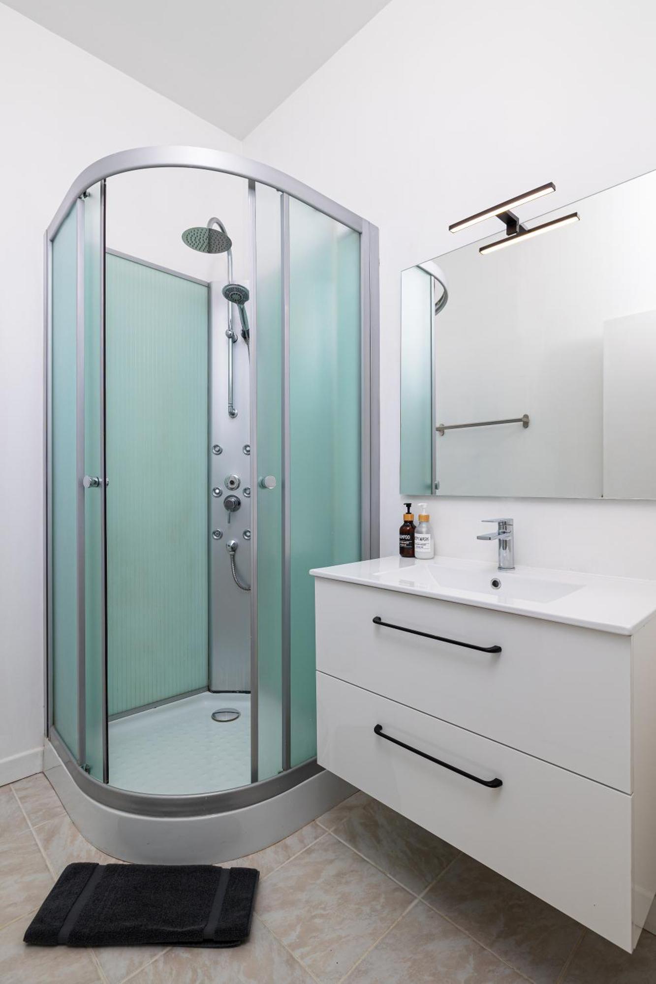 Maya Appartements & Suites Cosne-Cours-Sur-Loire Экстерьер фото